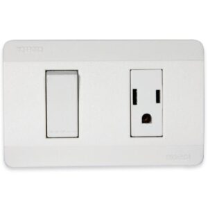 INTERRUPTOR 125 - 250 VAC / 6A Y TOMA 125 VAC 15A